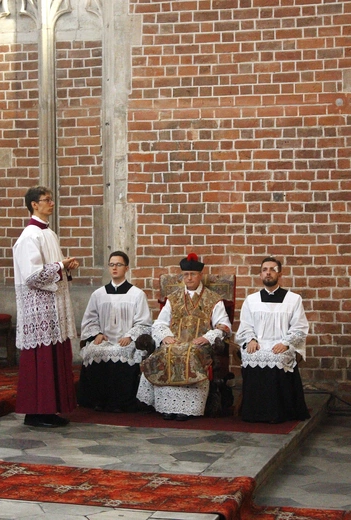 Uroczystość Podwyższenia Krzyża Świętego w Duszpasterstwie Wiernych Tradycji Łacińskiej