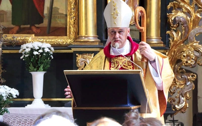 Bp Skibicki w diecezji elbląskiej jako biskup pomocniczy posługiwał pięć lat.
