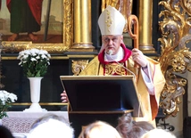 Bp Skibicki w diecezji elbląskiej jako biskup pomocniczy posługiwał pięć lat.