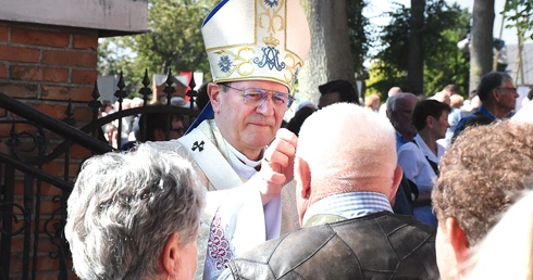 – Uzdrowienie duchowe jest ważniejsze niż fizyczne – mówił pasterz.