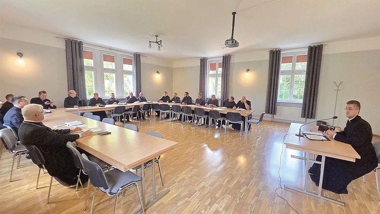 Rekolekcjonista prowadził uczestników drogą lectio divina. 