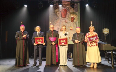 W tym roku laureatami zostali (na zdjęciu od prawej): Lidia Mieczyńska, Małgorzata Łabuz i Józef Kotarski.