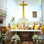 Mszy św. z obrzędem konsekracji przewodniczył bp Krzysztof Nitkiewicz.
