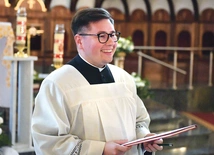 – Studium Liturgiczne stanowi przestrzeń rozwoju. To solidna dawka wiedzy teologicznej, liturgicznej i innych dyscyplin. Wiedza ta jest przekazywana w sposób przystępny dla słuchaczy – podkreśla ks. B. Warwarko, dyrektor studium i diecezjalny ceremoniarz. Rekrutacja na większość kierunków do 25 października. Szczegółowe informacje i zapisy: www.ift.zgora.pl.