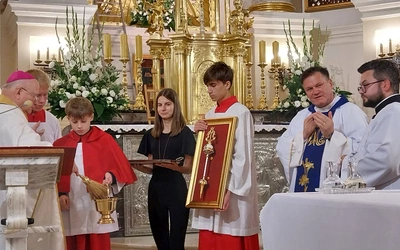 Berło dla Matki Bożej