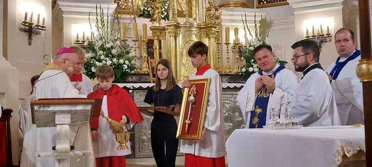 Berło dla Matki Bożej