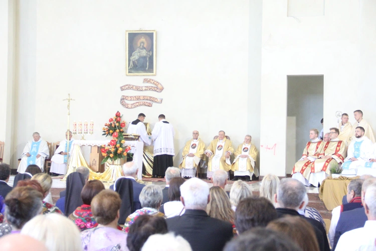 Wmurowanie kamienia węgielnego w Czarnym Potoku