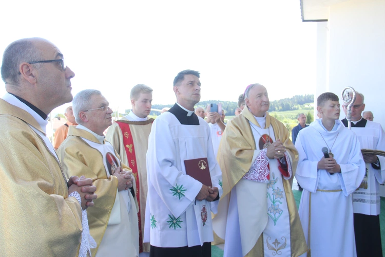 Wmurowanie kamienia węgielnego w Czarnym Potoku