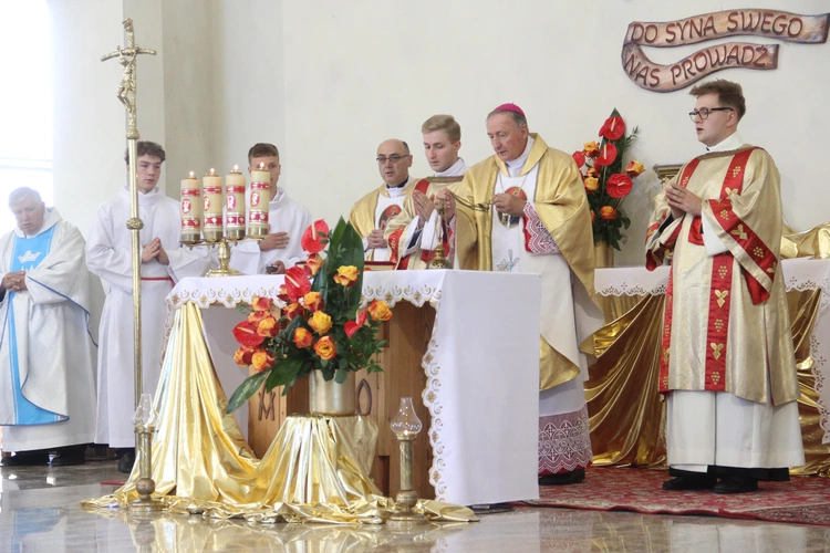Wmurowanie kamienia węgielnego w Czarnym Potoku