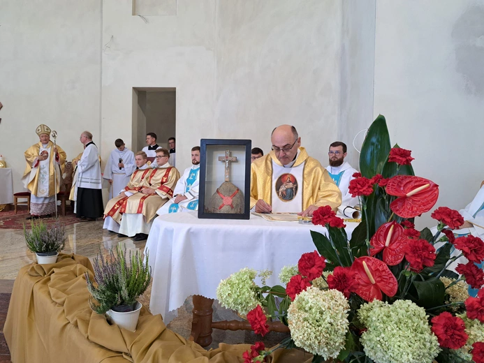 Wmurowanie kamienia węgielnego w Czarnym Potoku