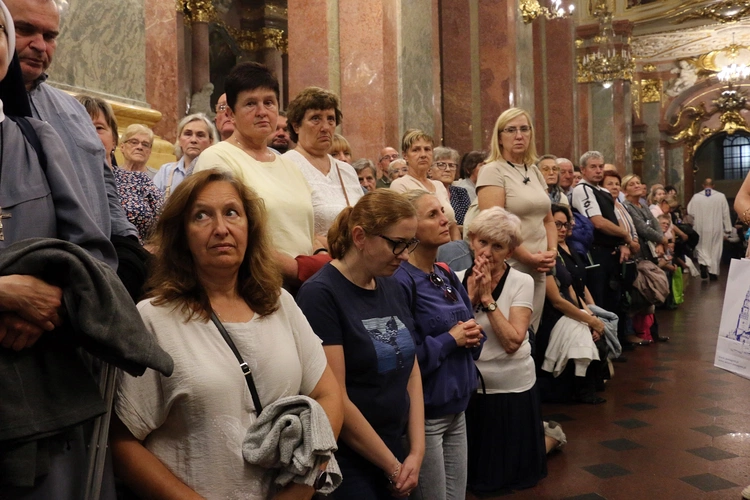 Pielgrzymka wiernych i duchowieństwa archidiecezji wrocławskiej na Jasną Górę