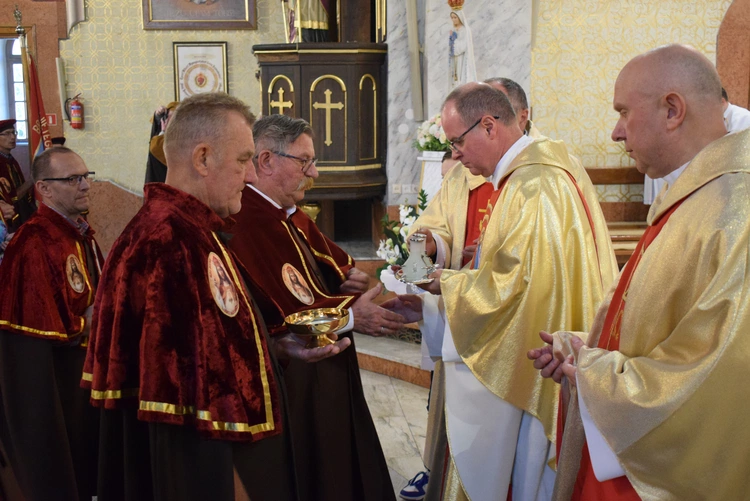 Mężczyźni u św. Józefa