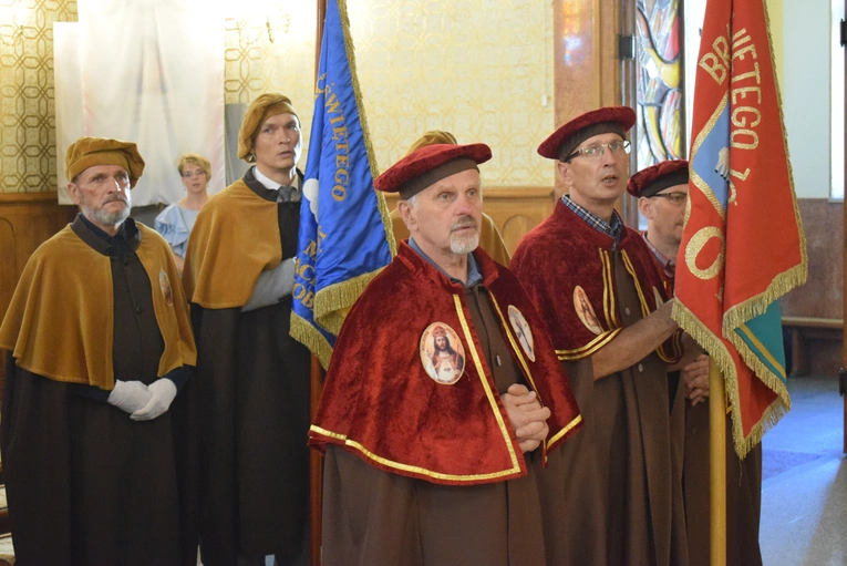 Mężczyźni u św. Józefa