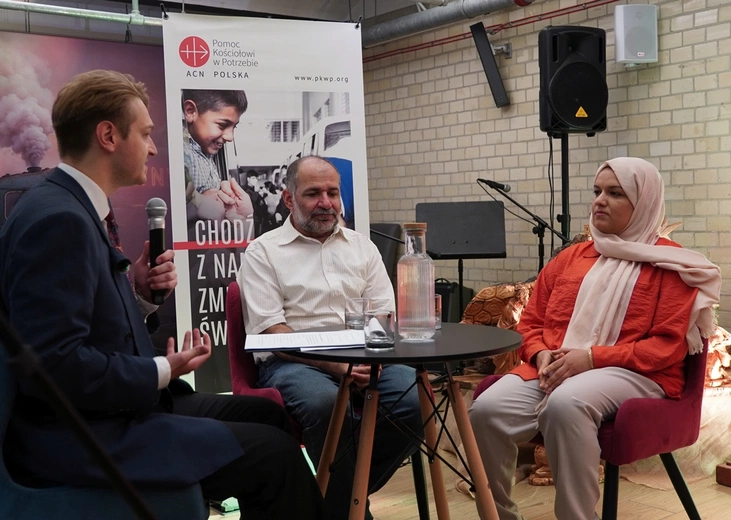 Światło nadziei dla Gazy - spotkanie na Dworcu Głównym PKP we Wrocławiu