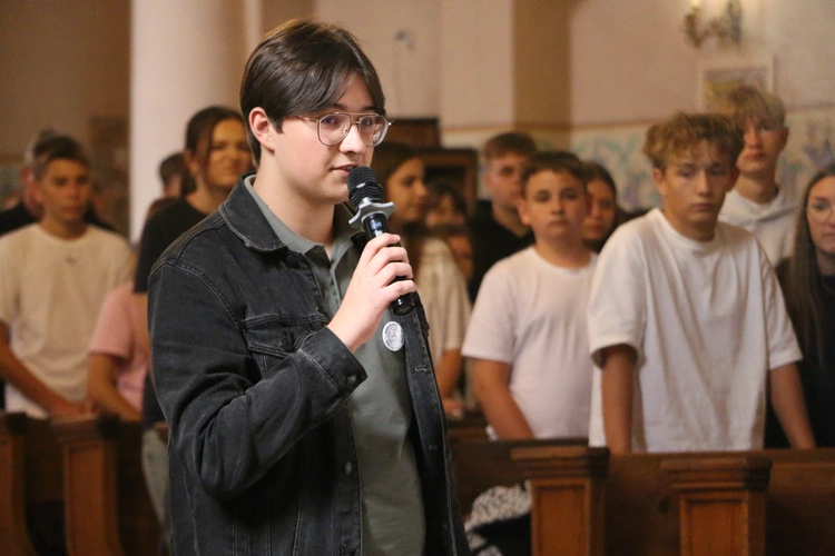 Pielgrzymka młodzieży do Przasnysza i Rostkowa 2025