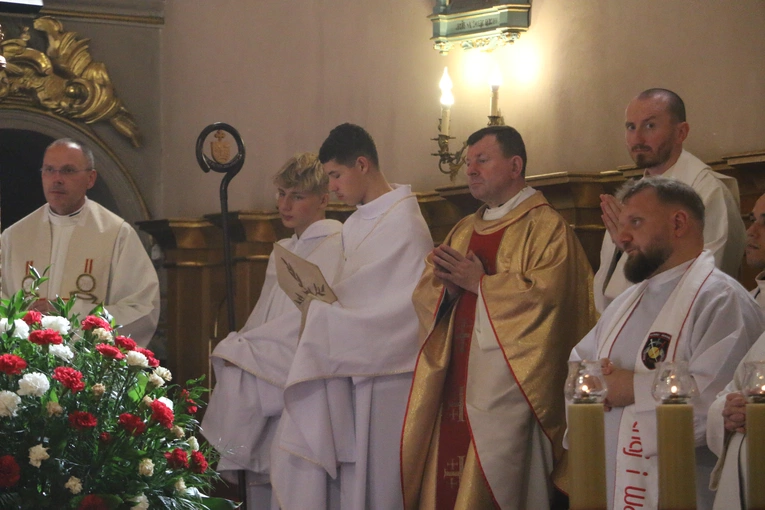 Pielgrzymka młodzieży do Przasnysza i Rostkowa 2025