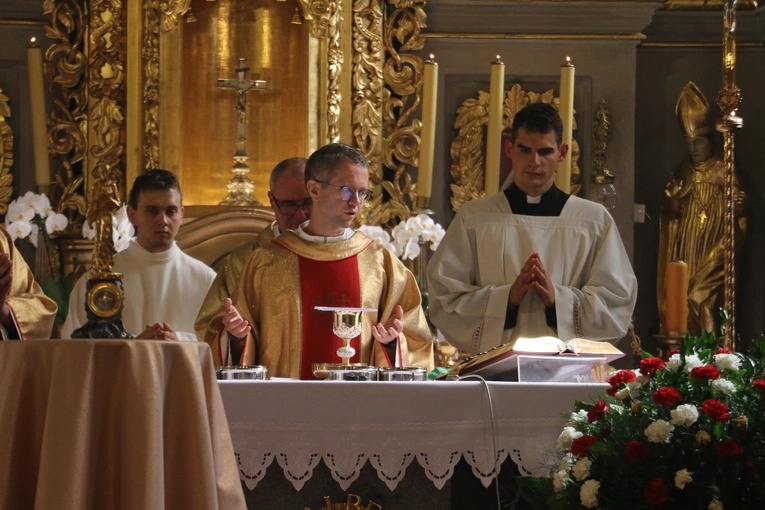 Pielgrzymka młodzieży do Przasnysza i Rostkowa 2025