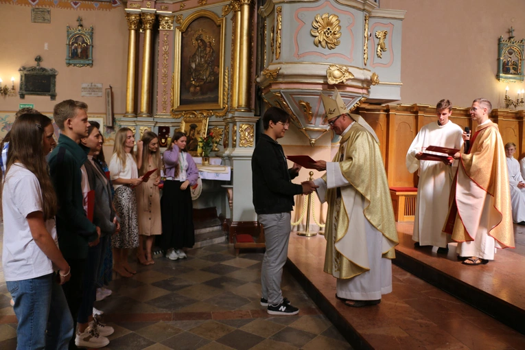 Pielgrzymka młodzieży do Przasnysza i Rostkowa 2025