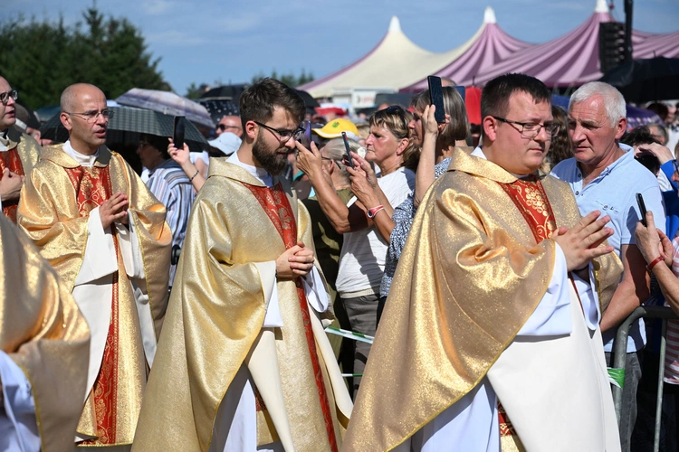 Główne uroczystości w Skrzatuszu