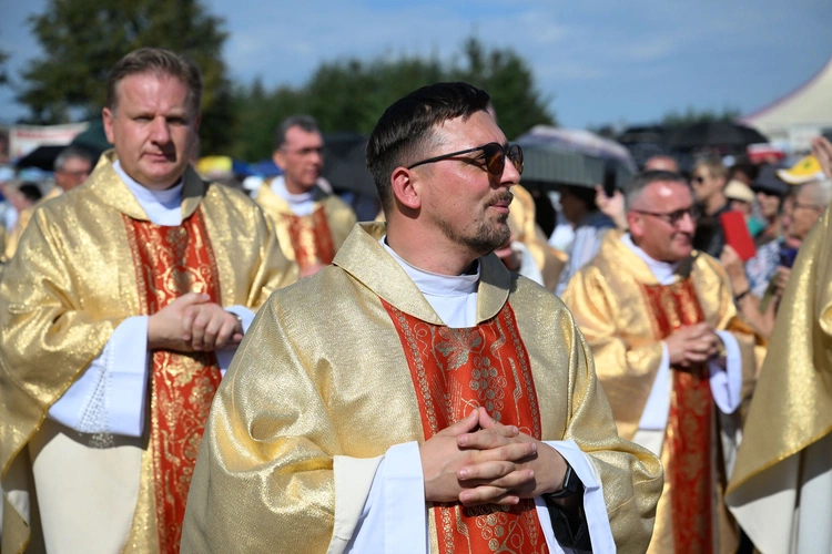 Główne uroczystości w Skrzatuszu
