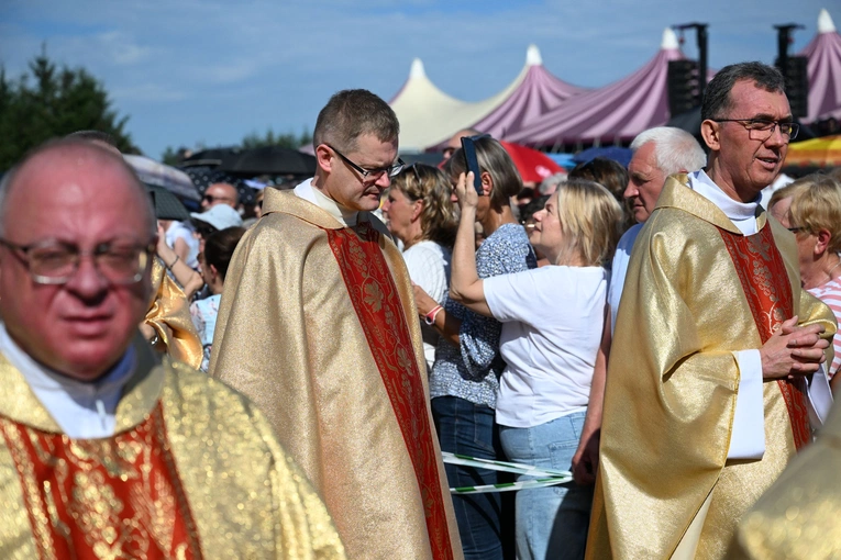 Główne uroczystości w Skrzatuszu