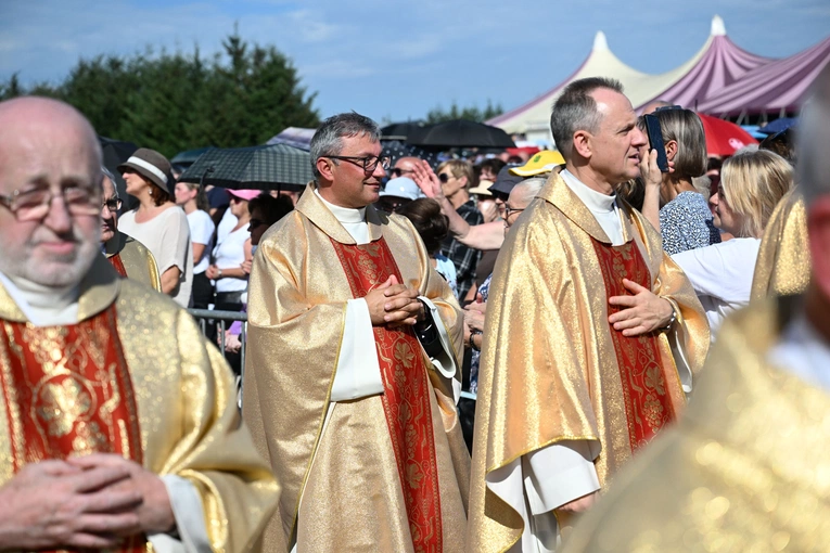 Główne uroczystości w Skrzatuszu