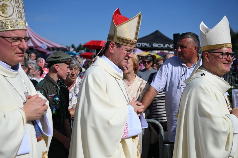 Główne uroczystości w Skrzatuszu