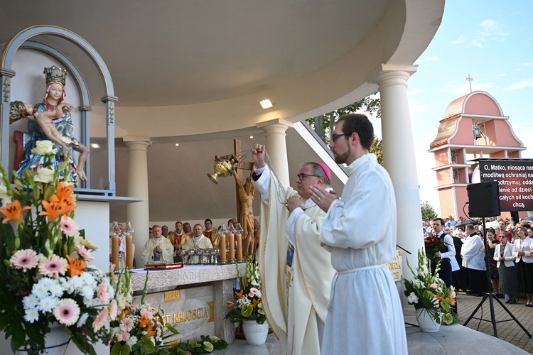 Główne uroczystości w Skrzatuszu