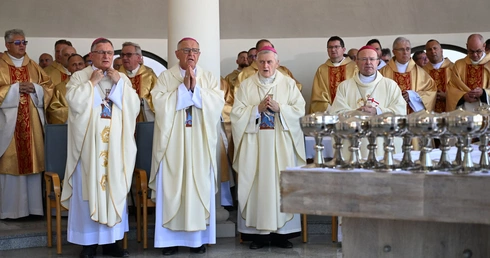 Główne uroczystości w Skrzatuszu