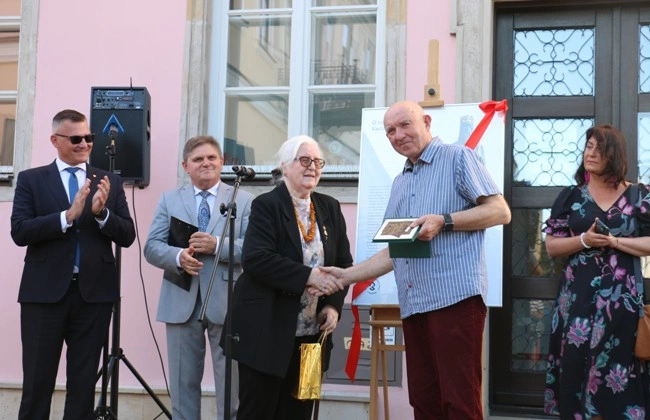 Nowa rzeźba na radomskim Rynku