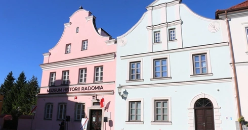 Nowa rzeźba na radomskim Rynku