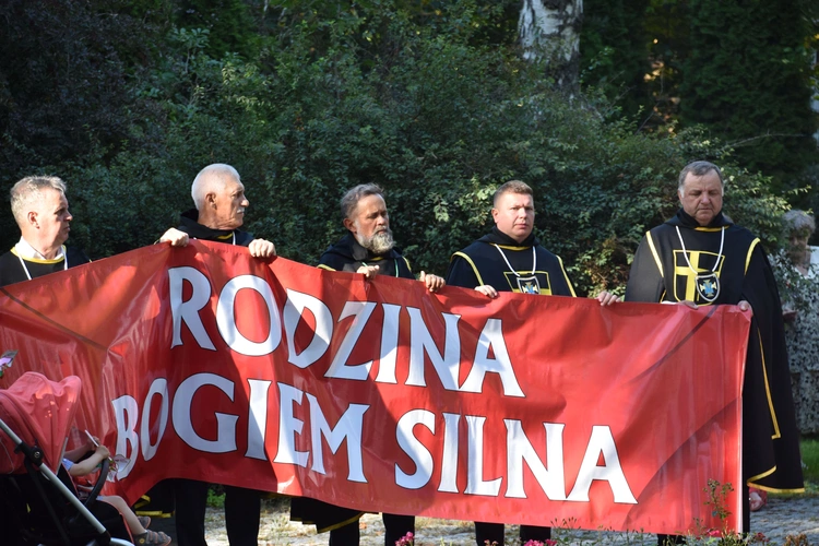 Ciechanów. Marsz dla Życia i Rodziny