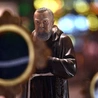 Relikwie i Róża dla Matki Bożej. Uroczystość ku czci św. Ojca Pio