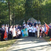 Modlono się w intencji poległych. 