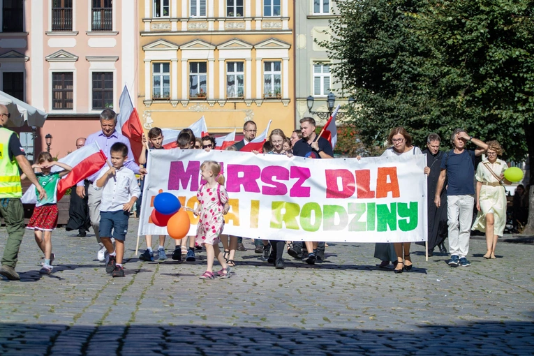 Marsz dla życia i rodziny w Świdnicy 2025