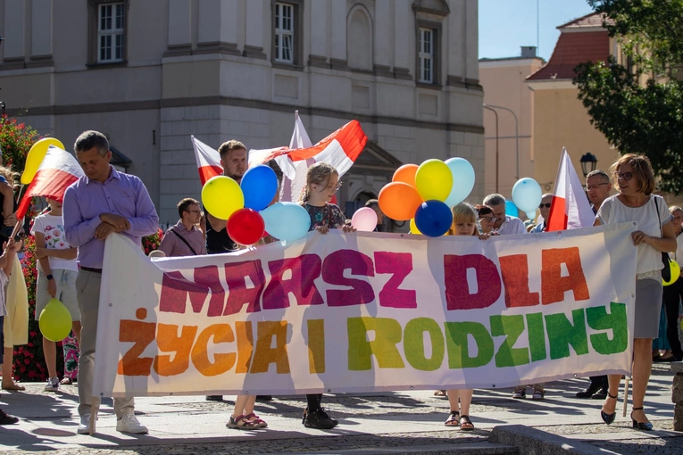 Marsz dla życia i rodziny w Świdnicy 2025