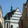 Pierwszym miejscem pochówku poety był lubelski kościół ojców dominikanów. 