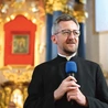 – Pomocą w odkryciu tego, jak cenna jest modlitwa różańcowa, było dla mnie świadectwo moich bliskich, przede wszystkim moich rodziców. W ostatnich latach poznałem jeszcze jedną osobę, która otworzyła mi oczy na wartość modlitwy różańcowej – bł. Paulinę Jaricot. Jej pisma, listy do członków Żywego Różańca doprowadziły mnie do pogłębienia tej modlitwy. Pisała chociażby: „Otoczmy nasze umysły i serca różańcem jak puklerzem nie do przebicia; niech nas zjednoczy ściślej niż kiedykolwiek miłością Jezusa Chrystus…