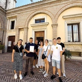 Wyjazd był inspirujący i motywujący do dalszego działania także dla ks. Marcina. – Czymś niesamowitym było zobaczyć, jak cieszą się nasi młodzi z relikwii Carla czy ze spotkania z papieżem! To pokazuje, że Kościół jest żywy – podkreśla kapłan. 