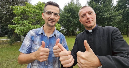 Andrzej Ziomek i ks. Adam Bezak.