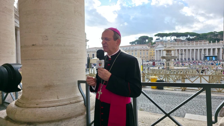 Rozpoczęcie papieskiej audiencji