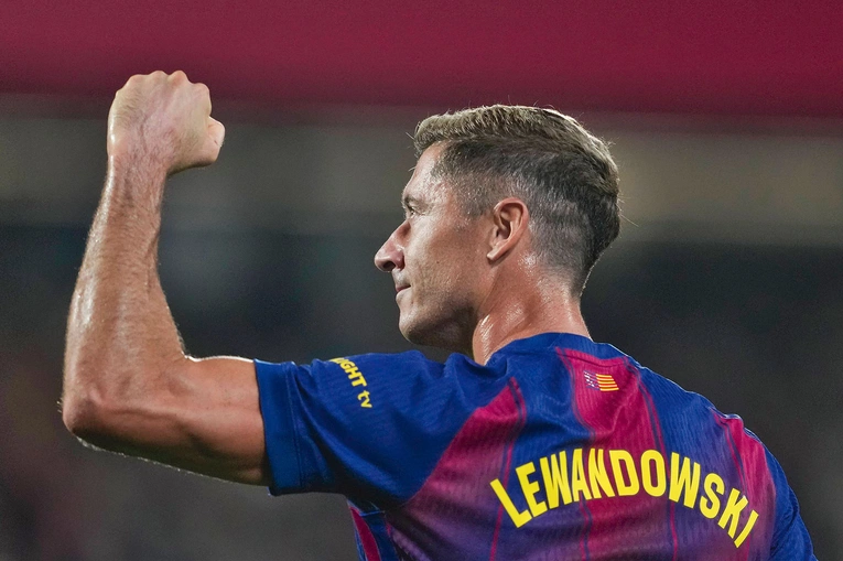 Robert Lewandowski ma na koncie strzeleckim 105 goli w rozgrywkach Ligi Mistrzów  i 86 w reprezentacji Polski
