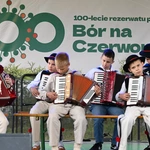 Między lasami