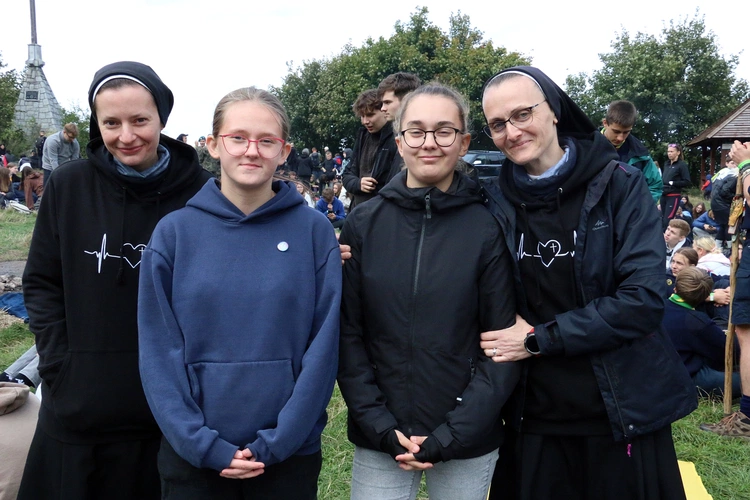 Spotkanie Młodych na Ślęży 2025 "Z nadzieją ku górze"