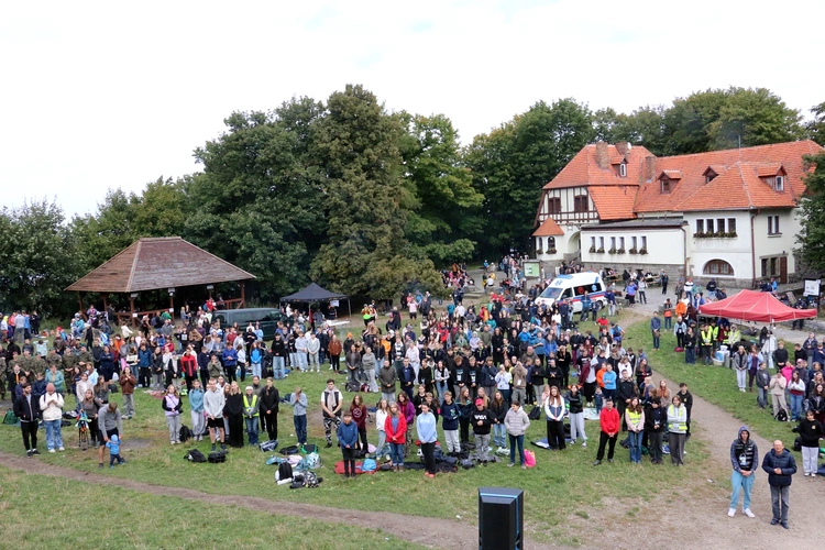 Spotkanie Młodych na Ślęży 2025 "Z nadzieją ku górze"