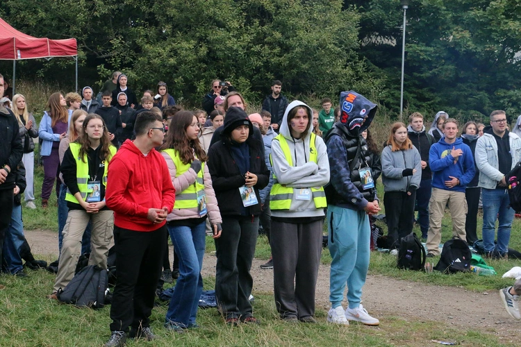 Spotkanie Młodych na Ślęży 2025 "Z nadzieją ku górze"
