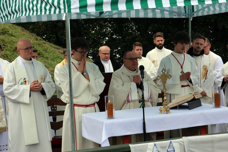 Spotkanie Młodych na Ślęży 2025 "Z nadzieją ku górze"