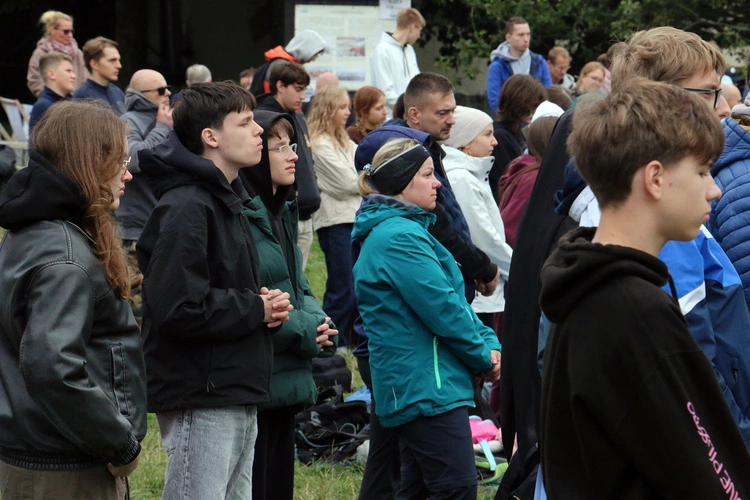 Spotkanie Młodych na Ślęży 2025 "Z nadzieją ku górze"