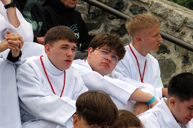 Spotkanie Młodych na Ślęży 2025 "Z nadzieją ku górze"