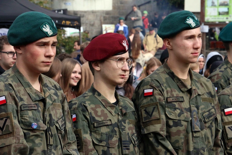 Spotkanie Młodych na Ślęży 2025 "Z nadzieją ku górze"